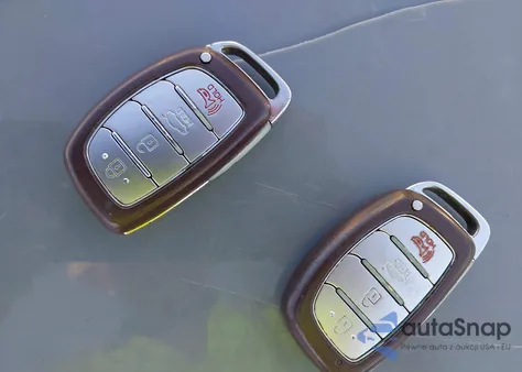 2017 Hyundai Sonata Hybrid Se from USA, damaged, VIN KMHE24L36HA066728